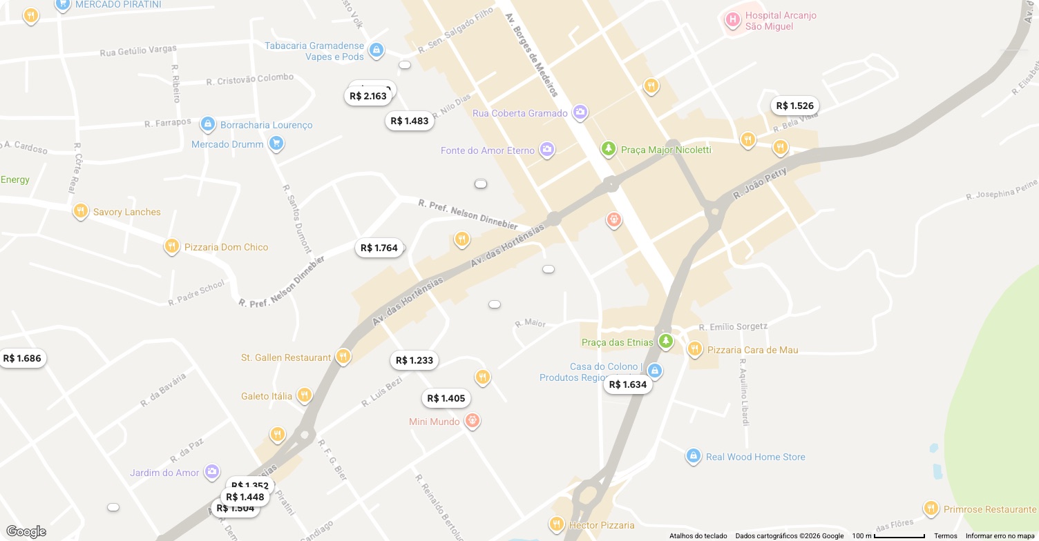 Print do mapa do Airbnb em Gramado, para 31 de julho a 3 de agosto e 4 hóspedes, com os preços de vários imóveis do mesmo bairro